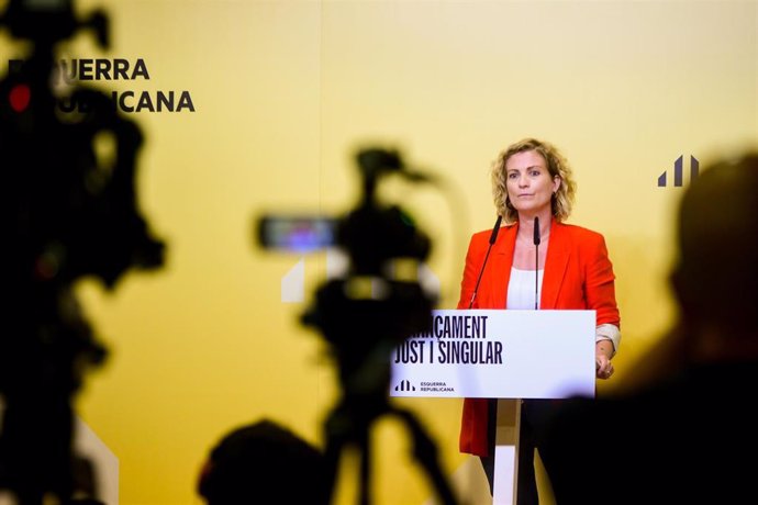 La portavoz de ERC, Raquel Sans, en rueda de prensa desde la sede de los republicanos, a 8 de julio de 2024