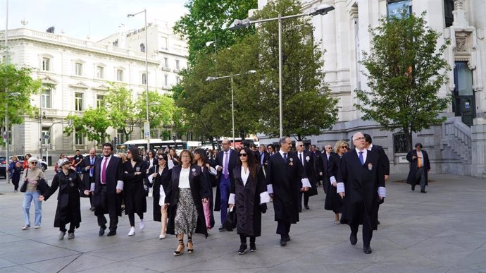 Archivo - La Junta de Gobierno de camino al ICAM