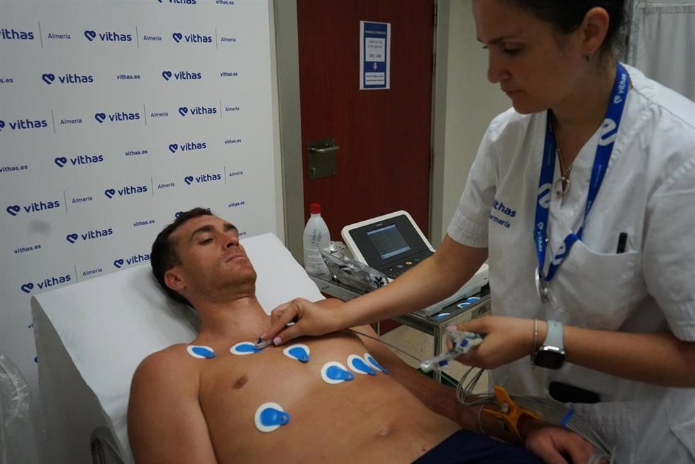 Reconocimiento médico a los jugadores de la Unión Deportiva Almería.