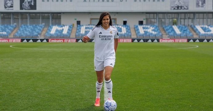 La defensa brasileña Antonia Silva ficha por el Real Madrid femenino