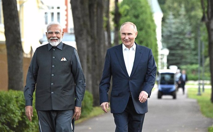 El primer ministro de India, Narendra Modi, junto al presidente ruso, Vladimir Putin, durante una visita a Rusia. 