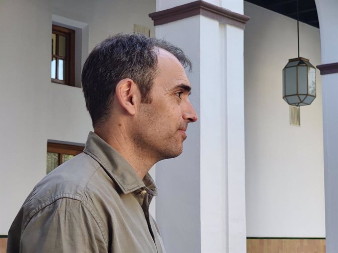 El coordinador general de IU Andalucía, Toni Valero, en el Parlamento andaluz.