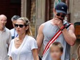 Foto: Elsa Pataky y Chris Hemsworth, de vacaciones en Barcelona. ¡Su divertido plan en familia!