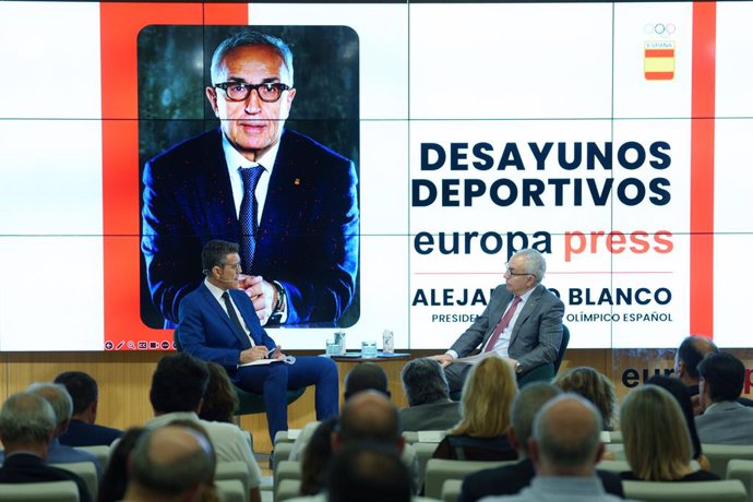 Gaspar Diez, Sports Editor-in-Chief of Europa Press, and Alejandro Blanco, President of the Spanish Olympic Committee COE, during the Desayunos Deportivos Europa Press with Alejandro Blanco, President of COE, at Castellana 81 on July 9, 2024 in Madrid, Sp