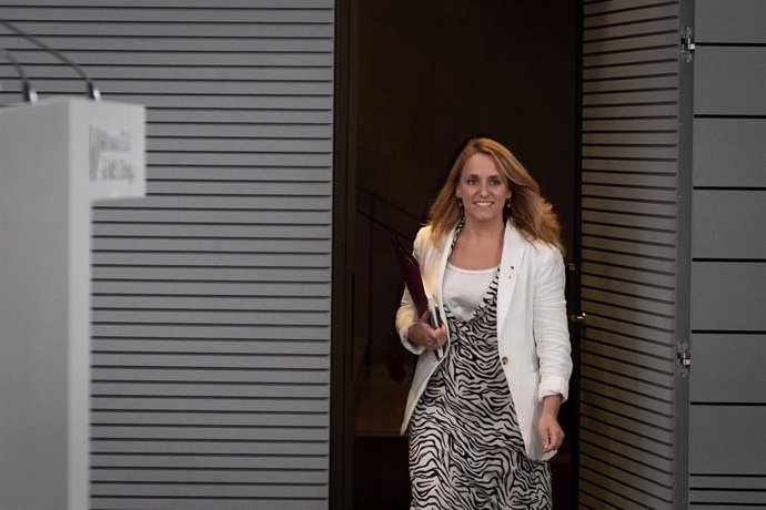 Archivo - La consellera de Economía, Natàlia Mas, a su llegada a una rueda de prensa tras el Consell Executiu semanal. Foto de archivo