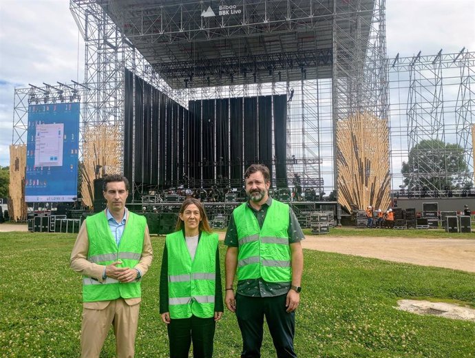 Xabier Otxandiano, Nora Sarasola y Alfonso Santiago