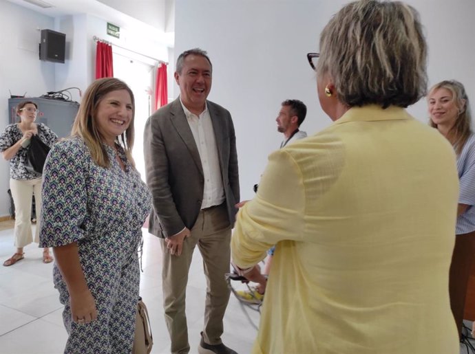 El secretario general del PSOE-A, Juan Espadas, en su visita a Córdoba.