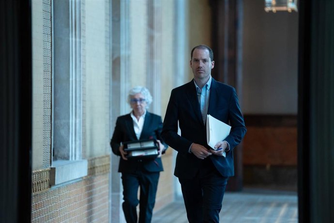 El portavoz del PPC, Juan Fernández, a su llegada a una  junta de portavoces en el Parlament de Catalunya, a 9 de julio de 2024