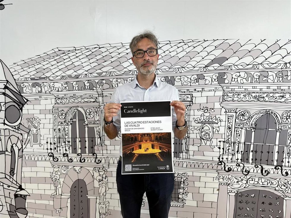 Ignacio A. Montoro presenta el concierto de Candlelight