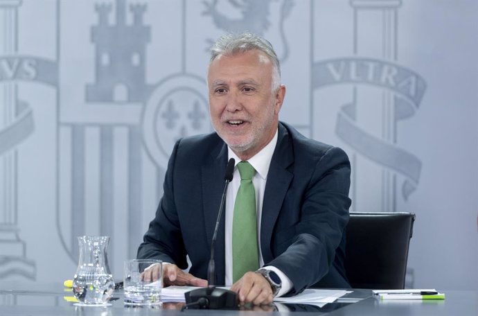 El ministro de Política y Memoria Democrática, Ángel Víctor Torres, durante una rueda de prensa posterior a la reunión del Consejo de Ministros, en el Palacio de la Moncloa, a 9 de julio de 2024, en Madrid (España). 