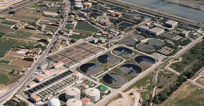 Archivo - Arxiu - Imatge de la depuradora de Pinedo, a València