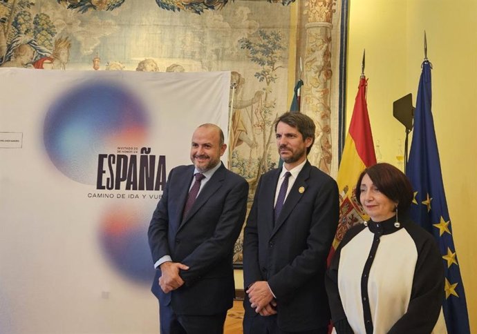 El ministro de Cultura, Ernest Urtasun, ha avanzado este miércoles en Ciudad de México un el programa de ‘España País Invitado de Honor’ de la Feria Internacional del Libro de Guadalajara (FIL) 2024