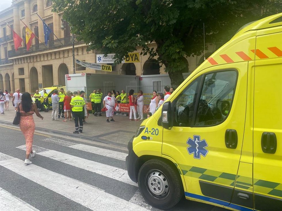 Puesto de atención de DYA Navarra en los Sanfermines.
