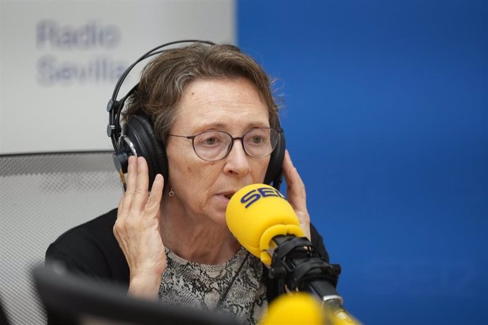 La exconsejera de Hacienda de la Junta de Andalucía, Carmen Martínez Aguayo, da una entrevista en la cadena SER tras el auto del Tribunal Constitucional sobre el caso de los ERE, a 10 de julio de 2024 en Sevilla (Andalucía, España).