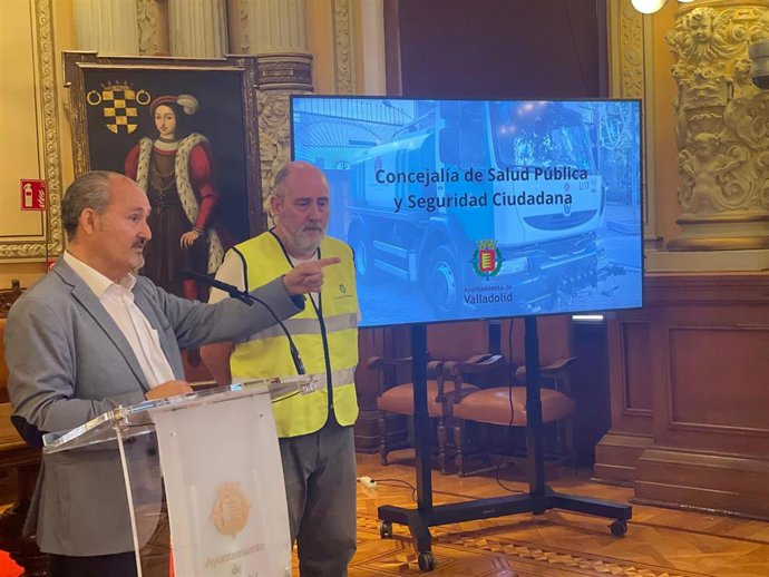 Presentación de la nueva campaña de recogida de cartón con fruterías en Valladolid.