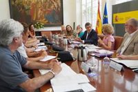 Fernández llama a denunciar la violencia machista desde el entorno cuando la víctima "se siente vulnerable para hacerlo"