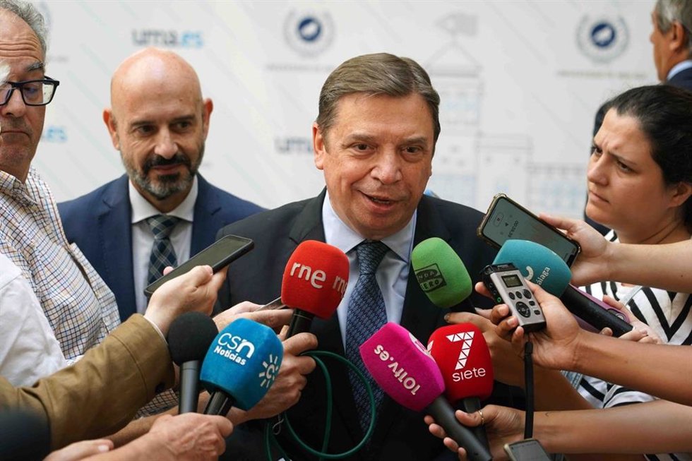 El ministro de Agricultura, Pesca y Alimentación, Luis Planas, en declaraciones a los periodistas