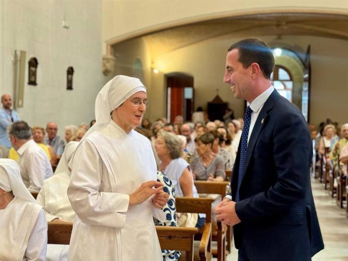 Llorenç Galmés asiste a la eucaristía de acción de gracias en las Hermanitas de los Pobres