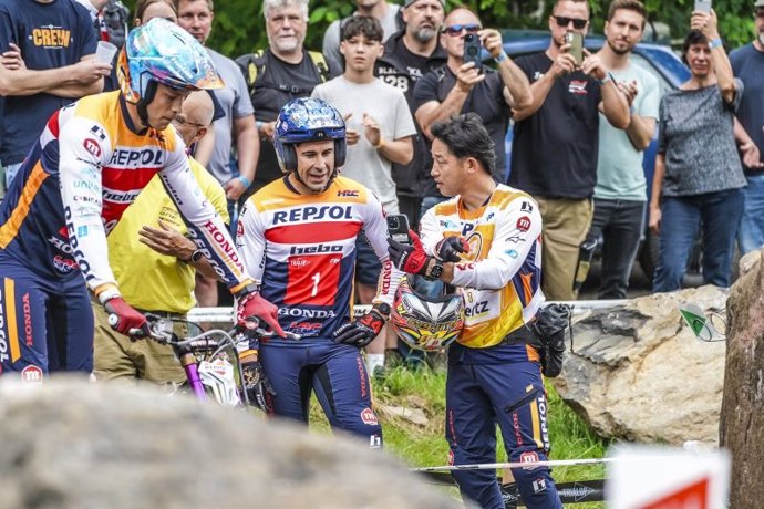 El equipo Repsol Honda Team al completo en la cita de Alemania de TrialGP 2024