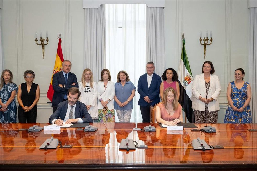 La Junta y el CGPJ formarán a jueces, magistrados y empleados públicos en igualdad y contra la violencia de género