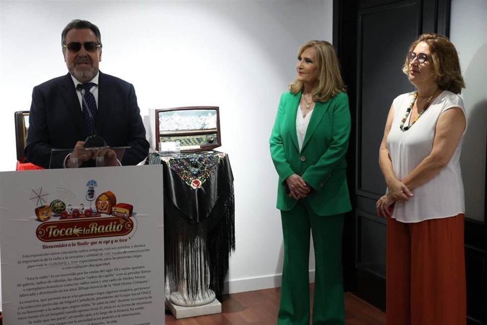 La sede de Fundación ONCE en Madrid acoge la exposición Toca la Radio hasta el 5 de septiembre