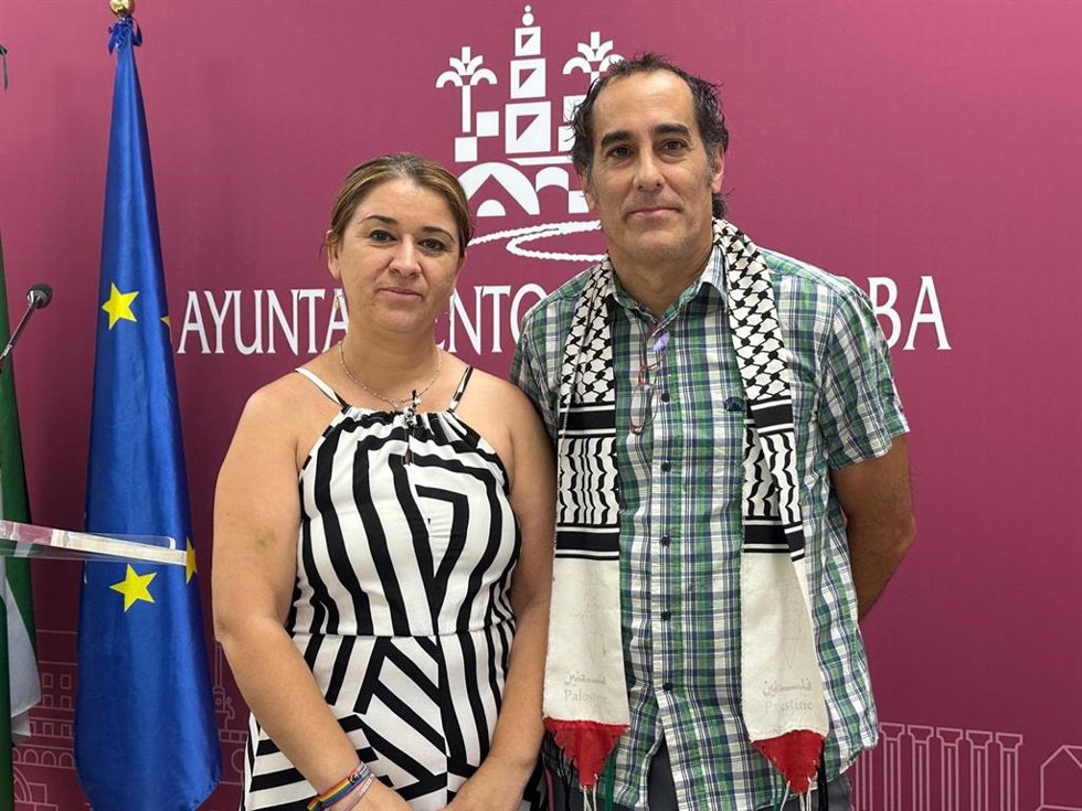 Los ediles de Hacemos Córdoba Irene Ruiz y Juan Hidalgo.