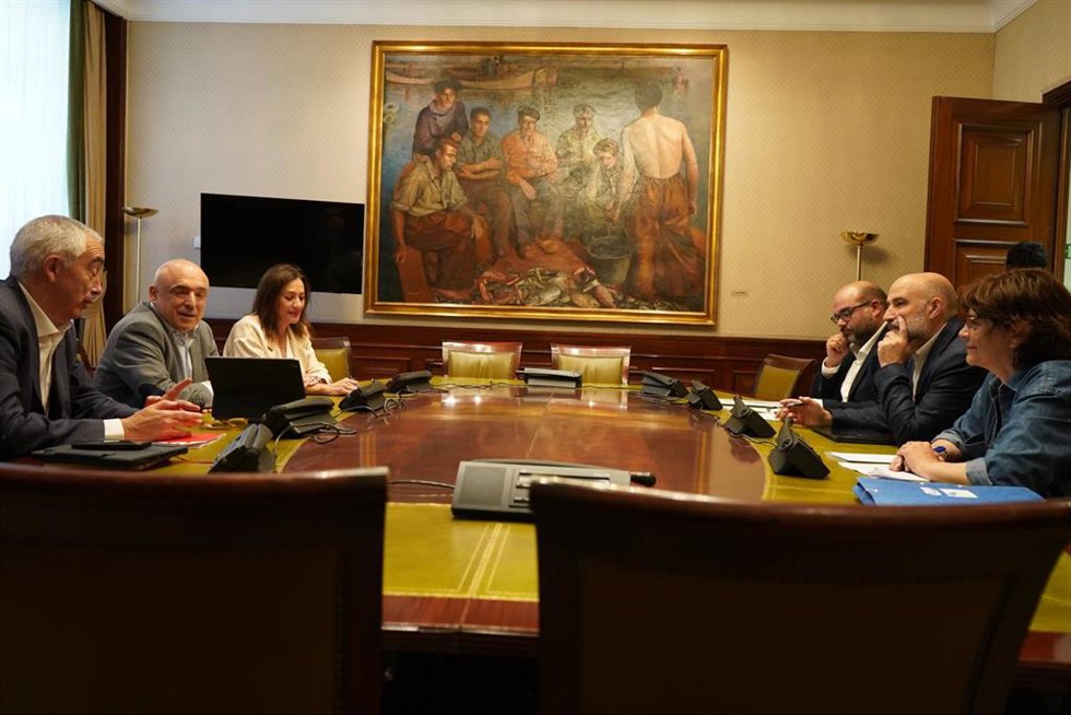 Reunión entre el PSOE y el BNG para el seguimiento del acuerdo de investidura