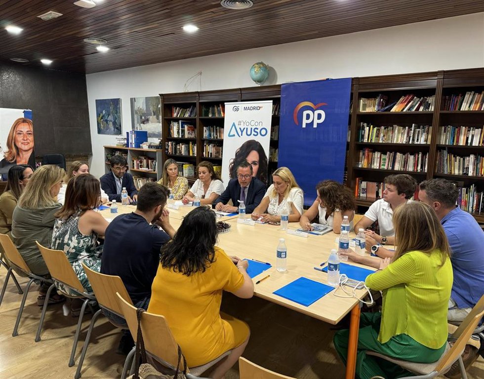Acto de Alfonso Serrano en Torrelodones.