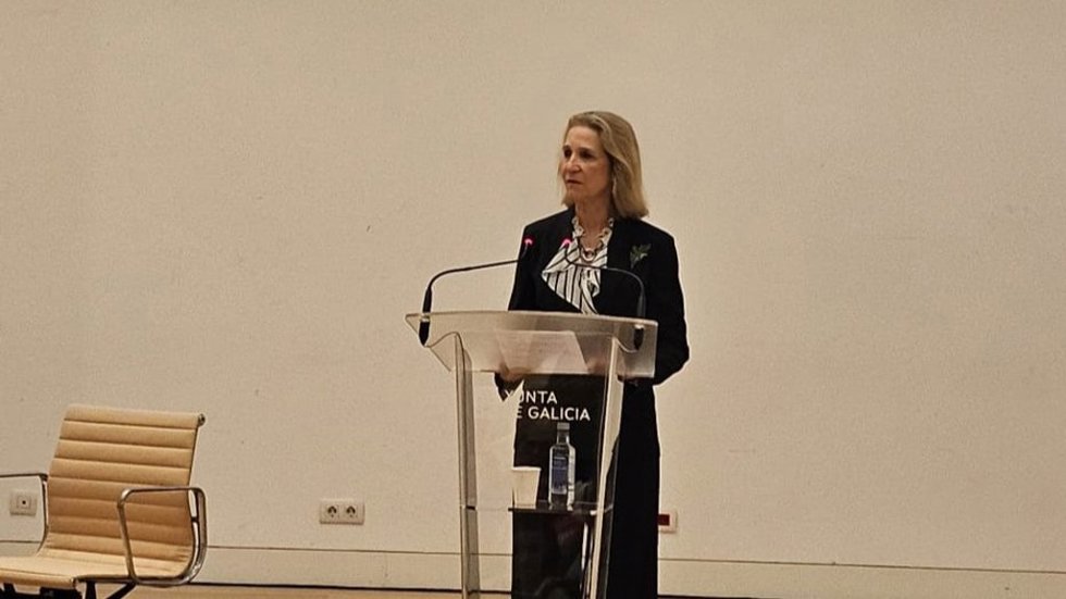 La infanta Elena interviene en un acto de la Fundación Mapfre en Santiago