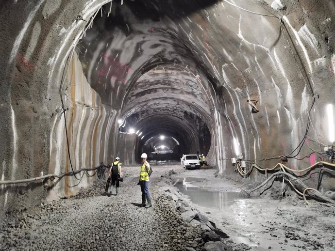 Caverna de la futura estación Centro-La Concha de la pasante soterrada del Topo de Euskotren en el Centro de San Sebastián.