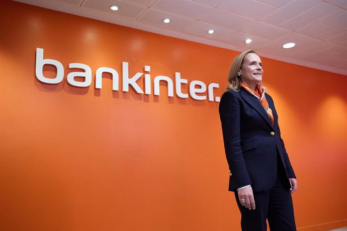 Archivo - La consejera delegada de Bankinter, Gloria Ortiz, durante una rueda de prensa para presentar los resultados obtenidos por Bankinter en el primer trimestre de 2024, a 18 de abril de 2024, en Madrid (España).