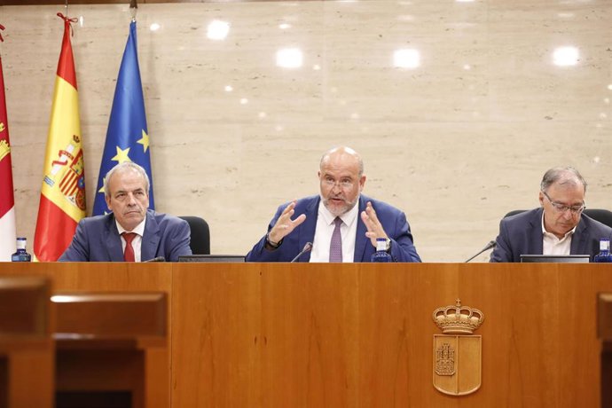 El vicepresidente primero del Gobierno, José Luis Martínez Guijarro.