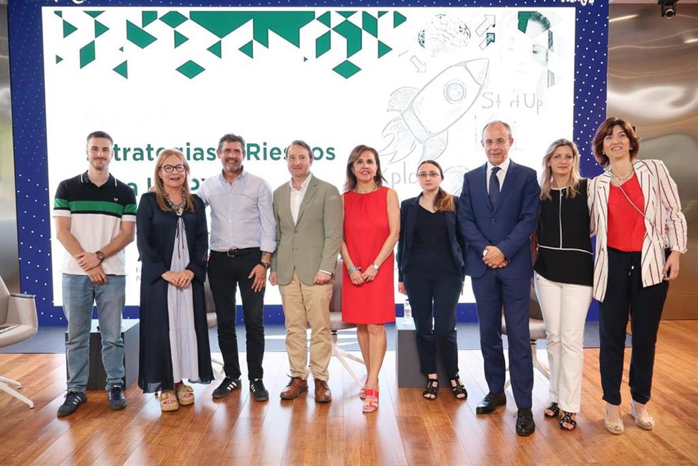 Se ha celebrado la primera de tres jornadas informativas que CEPYME Aragón, Avalia Aragón SGR e Ibercaja tienen planificadas este año.