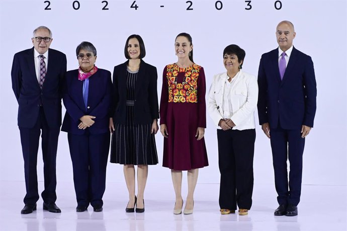 27 June 2024, Mexico, Mexico City: (L-R) David Kershenobich, Raquel Buenrostro, Luz Elena Gonzalez Escobar, incoming President of Mexico Claudia Sheinbaum Pardo, Edna Elena Vega, Jesus Antonio Esteva.