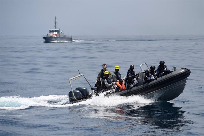 Archivo - Militares de Costa de Marfil y EEUU durante las maniobras marinas 'Obangame Express' en marzo de 2017 en Abiyán (archivo)