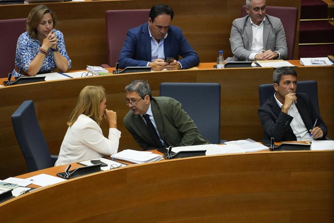 Votació de la Proposició de Llei de modificació de la Llei de transparència i bon govern de la Comunitat Valenciana i de la Llei d'incompatibilitat i conflictes d'interessos de persones amb càrrecs públics no electes