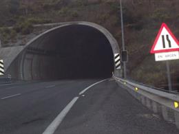 Archivo - Túnel de Miravete.
