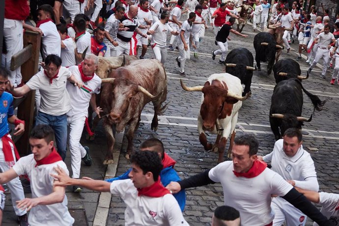 Imagen del sexto encierro de los Sanfermines de 2024, protagonizado por la ganadería Jandilla