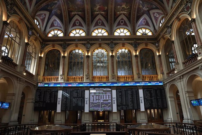 Archivo - Interior del Palacio de la Bolsa 