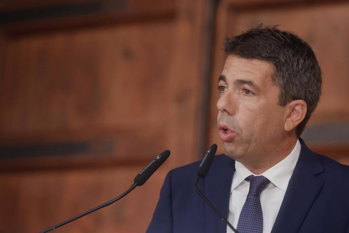 Mazón comaperec para dar a conocer los cambios en el Consell