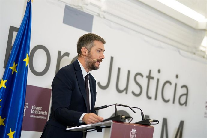 Miguel Ángel García Martín interviene en el acto sobre Justicia Gratuita.