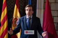 Almeida cree que las discrepancias con Vox no deberían suponer ruptura de gobiernos y subraya la "pinza" con Sánchez