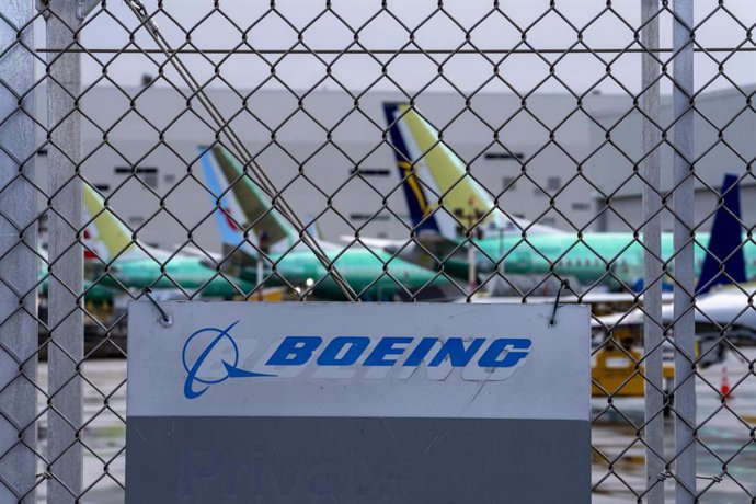 Archivo - 12 March 2024, US, Renton: Boeing airplanes in various stages of production stand in the Boeing Renton Factory in Renton, Washington, USA.