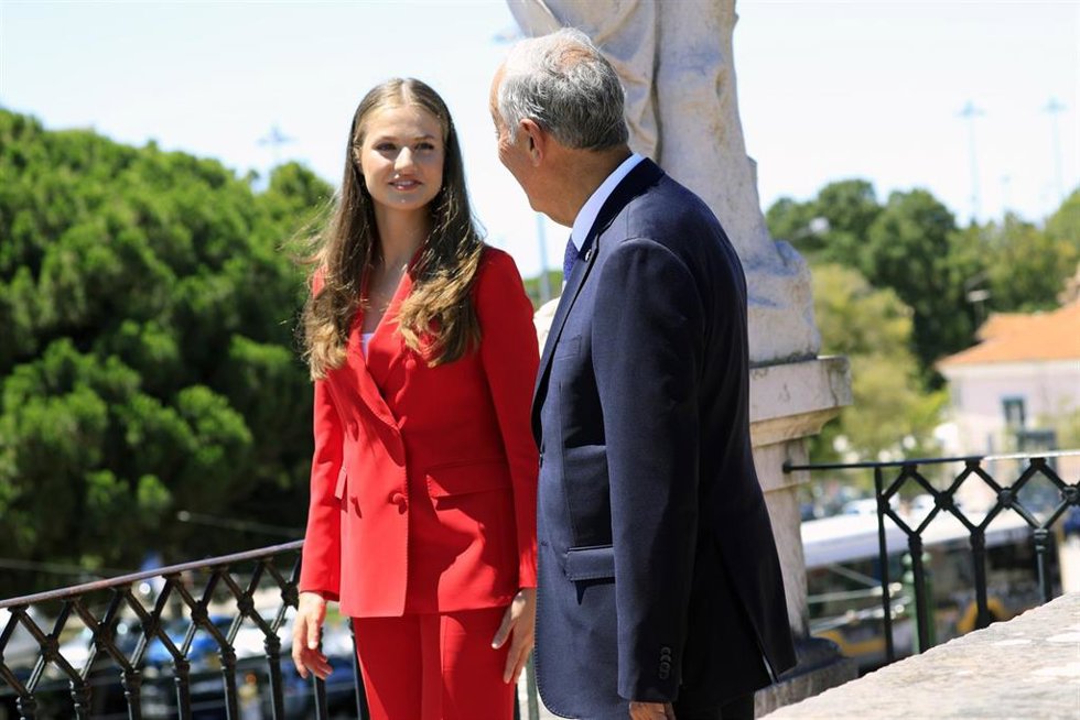 La Princesa Leonor y el presidente de la República Portuguesa, Marcelo Rebelo de Sousa, durante su encuentro en el Palacio de Belém, a 12 de julio de 2024, en Lisboa (Portugal).
