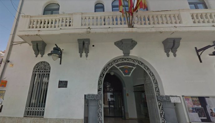 Archivo - Fachada del Ayuntamiento de Buñol