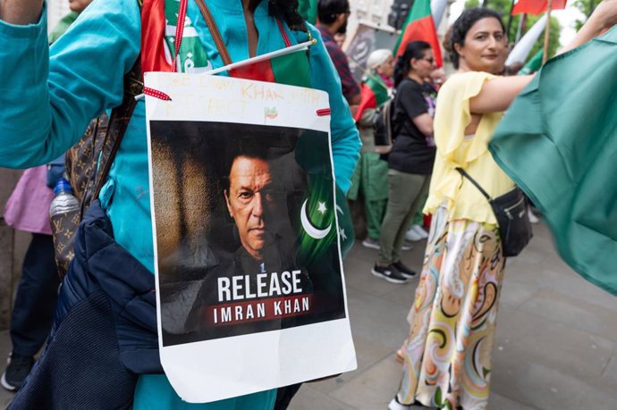 June 23, 2024, London, United Kingdom: A placard asking to 'release Imran Khan' seen during the rally. Supporters of jailed former prime minister Imran Khan's Pakistan Tehrik-e-Insaf (PTI) party demonstrate outside 10 Downing Street asking for the release