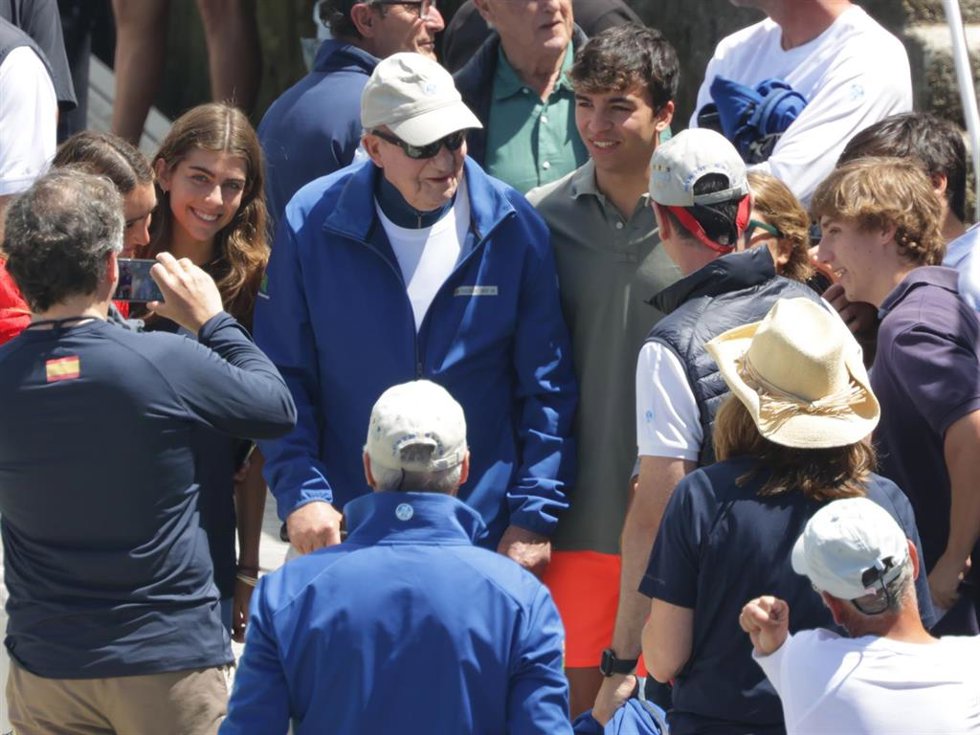 El Rey Juan Carlos a su llegada al puerto deportivo
