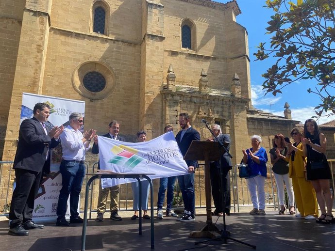 Los cuatro pueblos riojanos que forman parte de Los Pueblos más Bonitos de España firman un acuerdo de hermandad