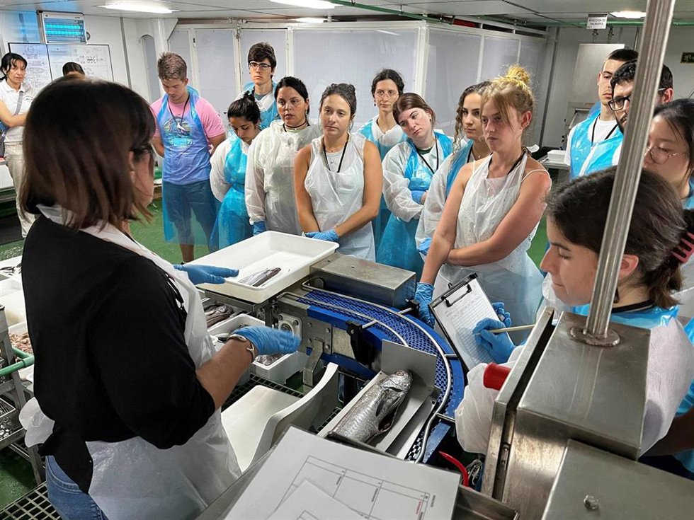 Curso de observadores científicos organizado por el IEO