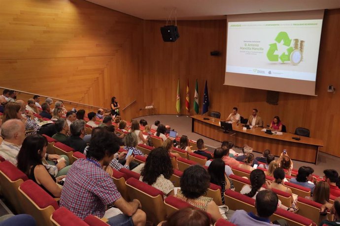 Las jornadas se han celebrado en el salón de actos de la Diputación.